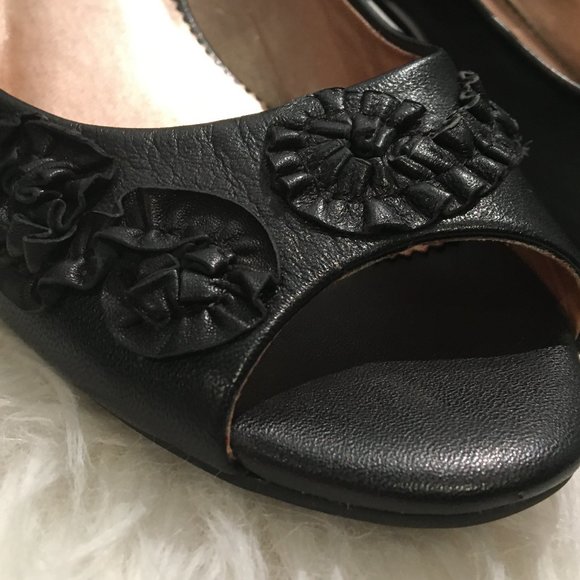 Report Tolly Black Rosette Open Toe Heels – Sz 9 - Picture 11 of 13